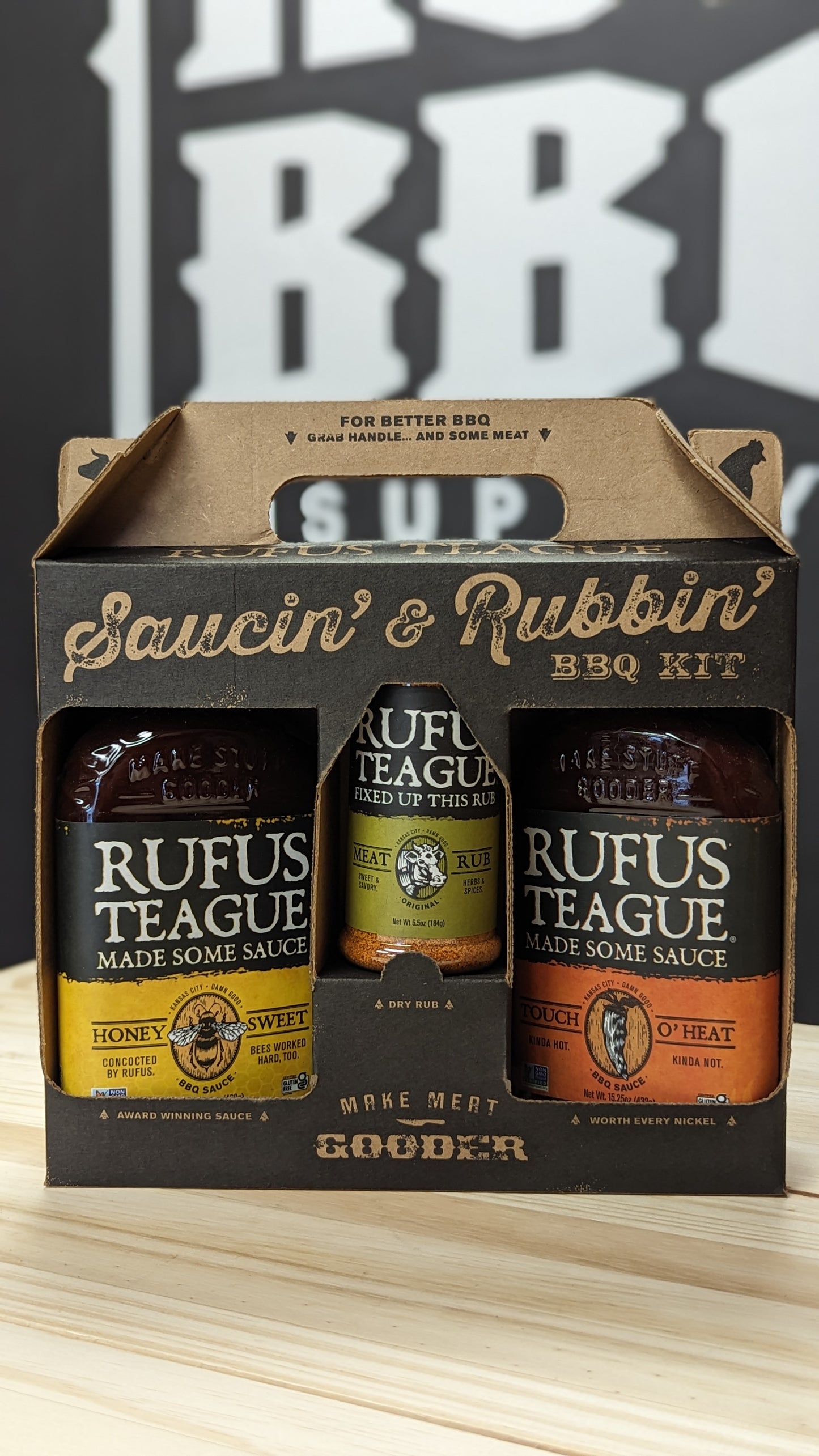 Rufus Teague Saucin’ & Rubbin’ BBQ Kit