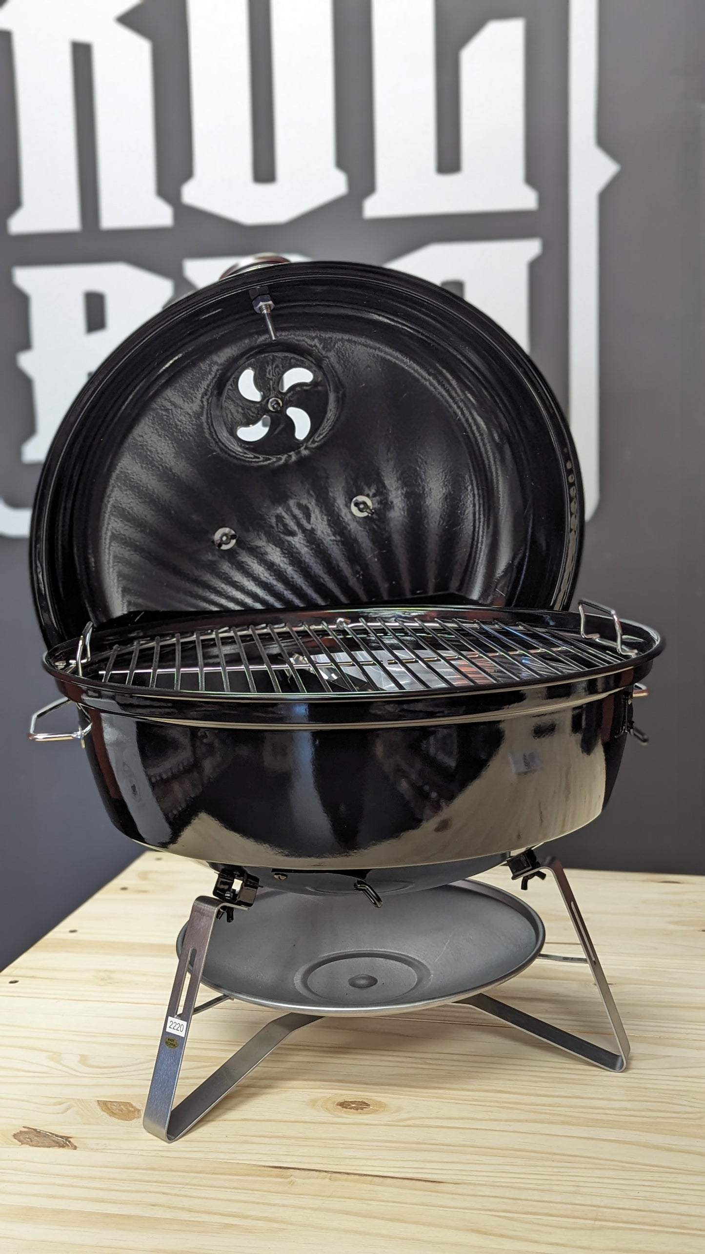 Slow 'N Sear 18" Travel Kettle Charcoal Grill